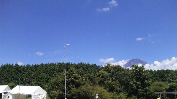 mtfuji.jpg - 富士山をバックに